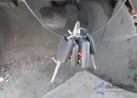 2005 Mercury Grand Marquis Ls/Lse from USA, damaged, VIN 2MEFM75W35X664367